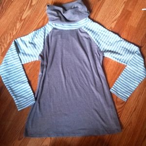 Cowl turtle neck sweater NWOT! Size oversized medium